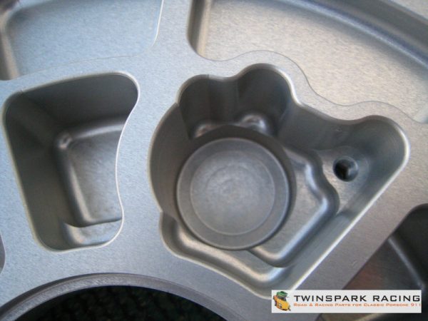 WEVO XT225 915 Transmission Side Cover-522